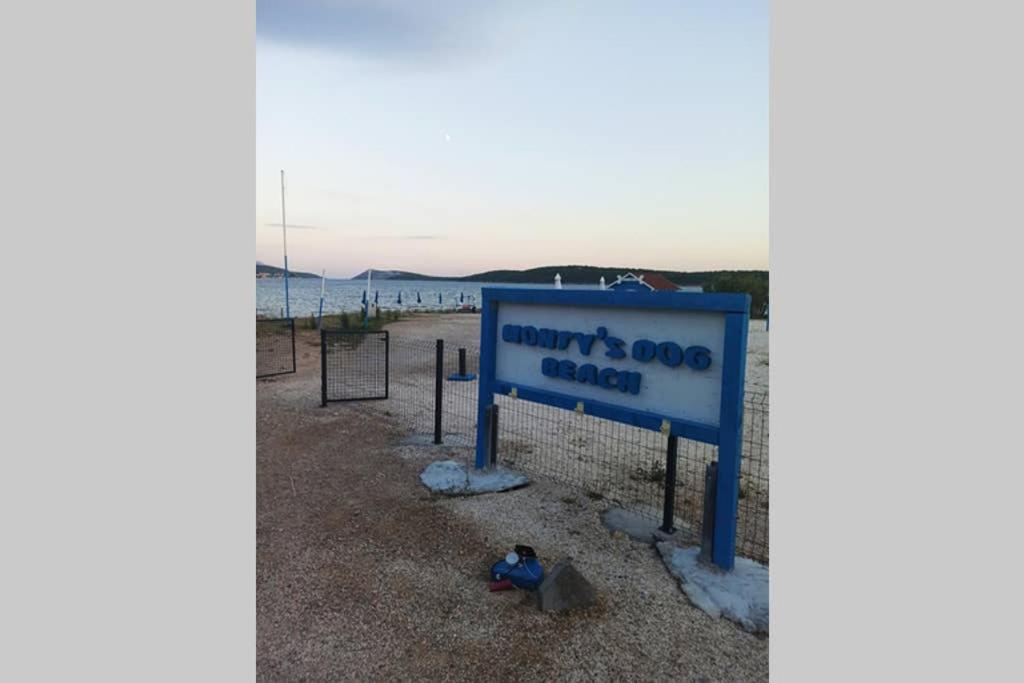 Ribarić Villa Banjol Bagian luar foto