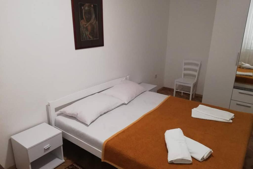 Ribarić Villa Banjol Bagian luar foto