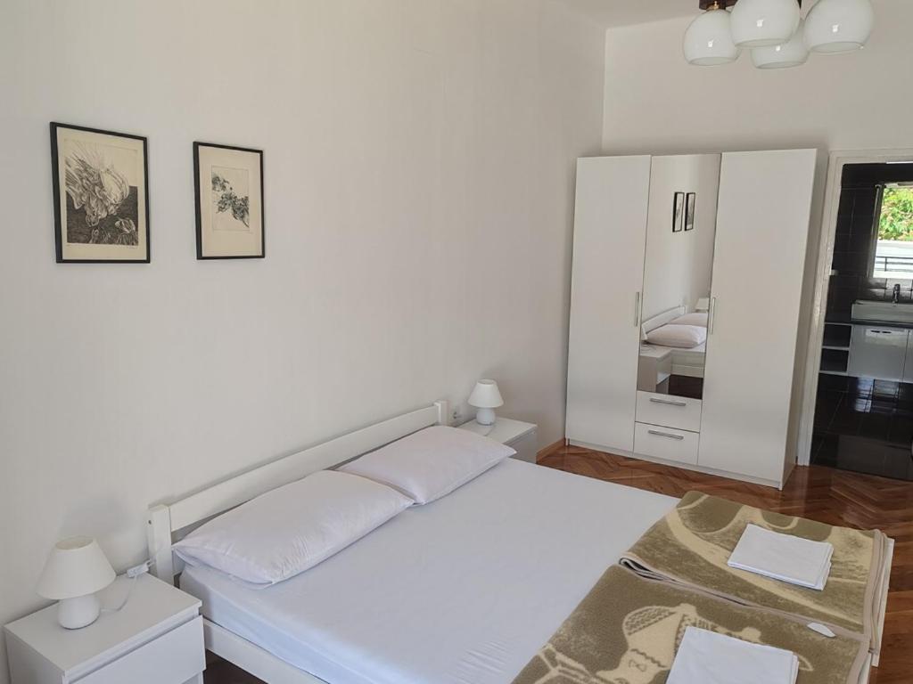Ribarić Villa Banjol Bagian luar foto